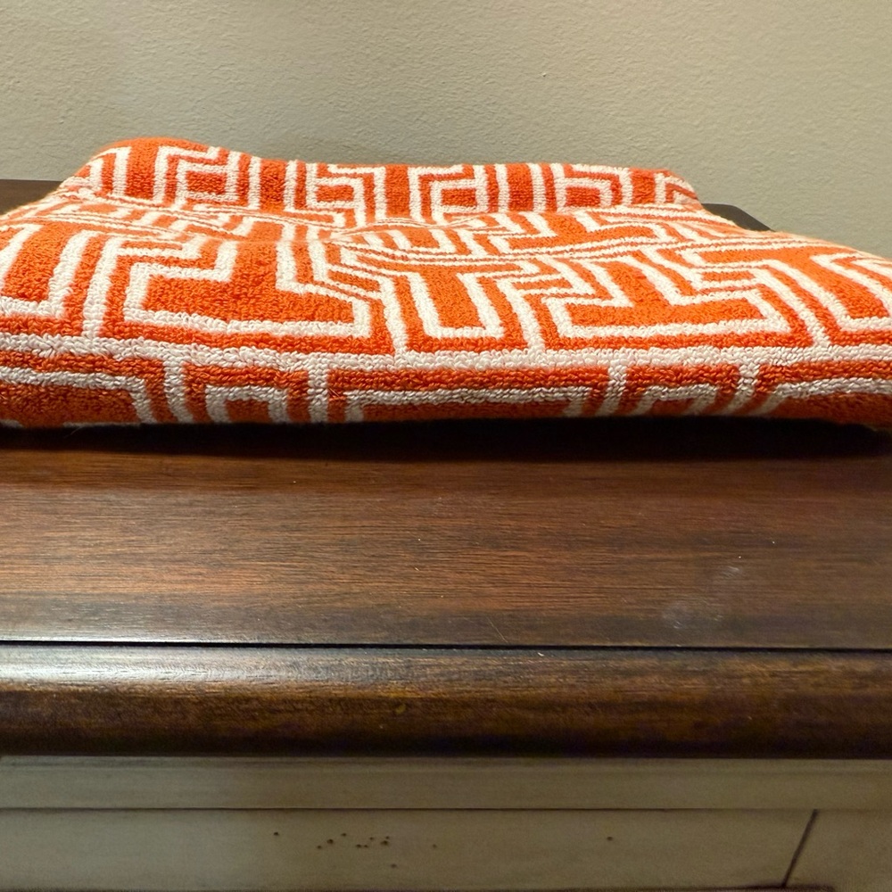 Tory Burch Orange and White T Patterned Cosmetic Bag Clutch NWT - Picture 4 of 9